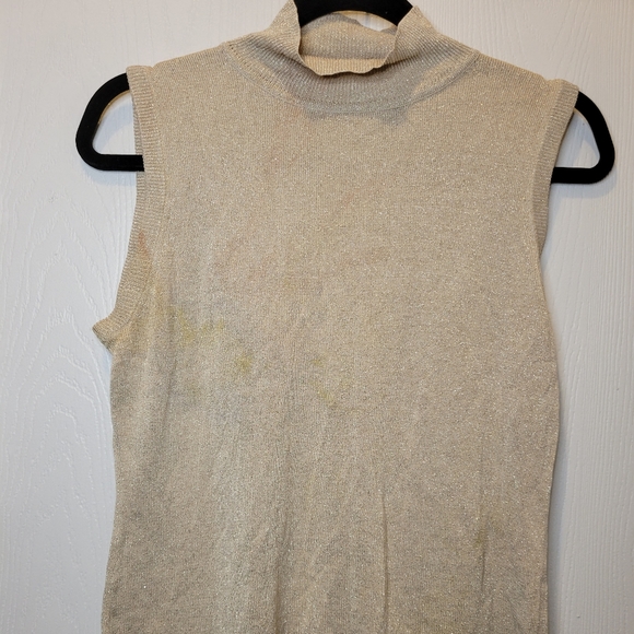 Ann Taylor Tops - Ann Taylor Sleeveless Sweater Top sz Medium